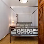 Spyros House, 3 Bedrooms-sea View-in Nyaraló