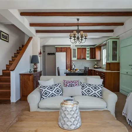 Nyaraló Spyros House, 3 Bedrooms-sea View-in *