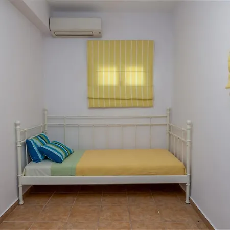 بيت للعطل Spyros House, 3 Bedrooms-sea View-in أيّا إفيميا